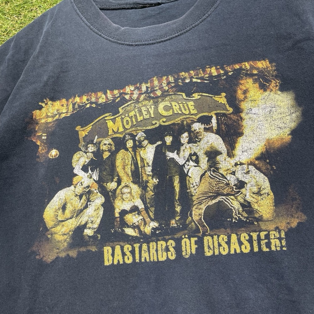 Vintage 2005 Motley Crue Bastards of Disaster Shirt Mens Large Carnival of Sins - Picture 4 of 13